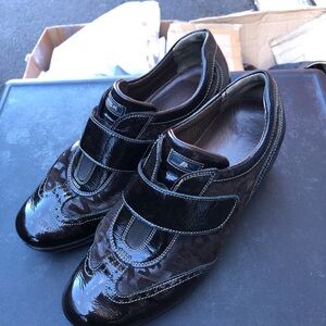 Melluso Walk Women’s Brown Tan Shinning Slip On Shoes Size 37.5/6.5US